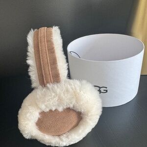 UGG - Ear Muffs - brown leather